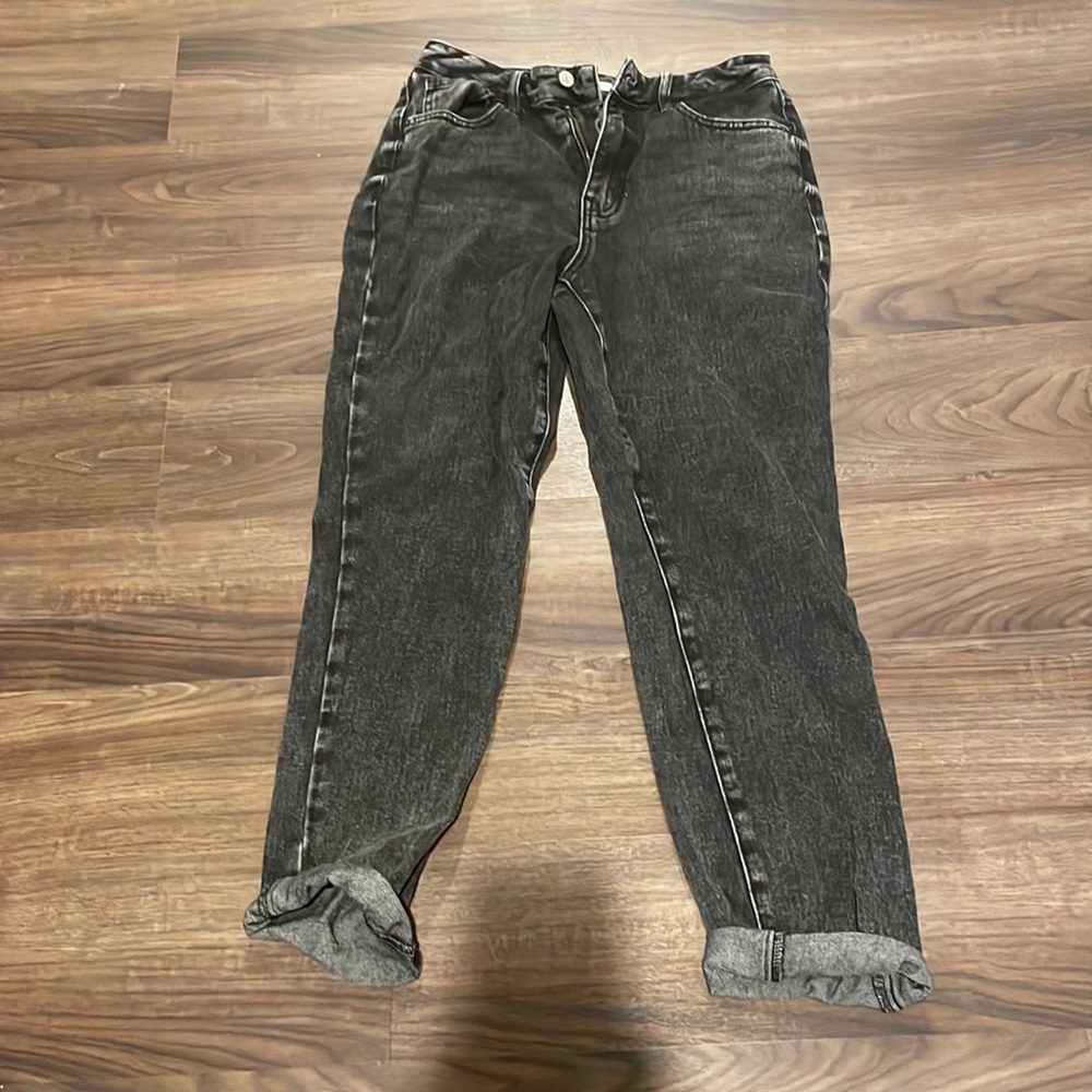 Black PacSun mom jeans